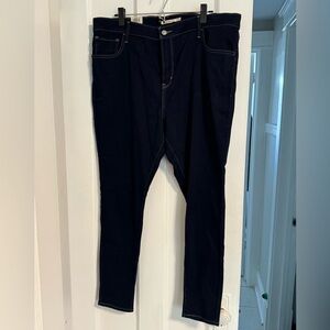 Levi’s 720 high rise super skinny dark wash jean